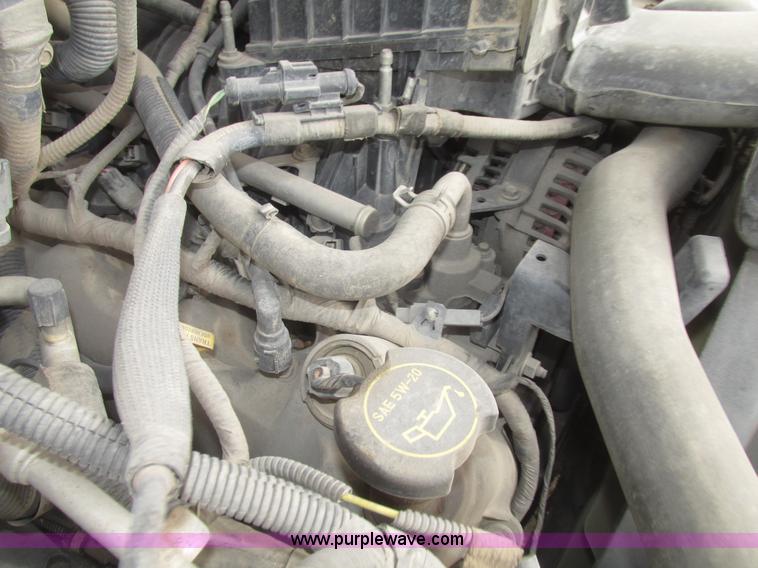 image for item H4713 2005 Ford F150 XLT SuperCrew pickup truck