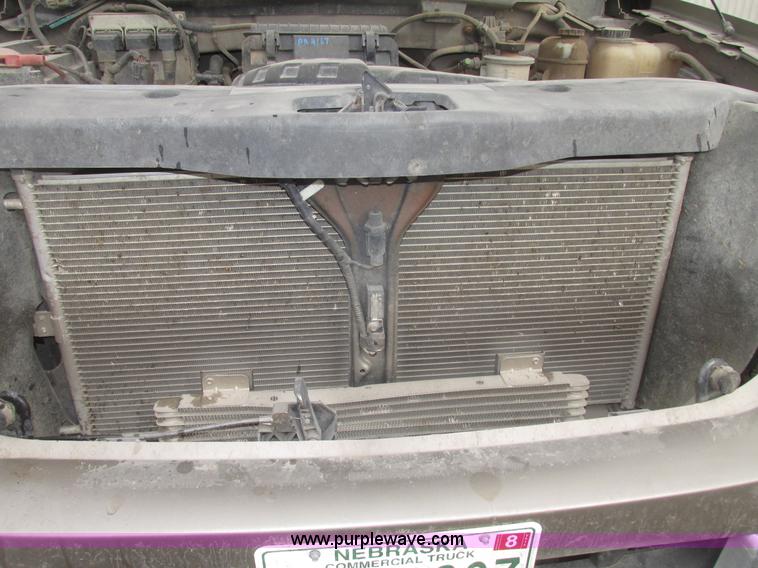 image for item H4713 2005 Ford F150 XLT SuperCrew pickup truck