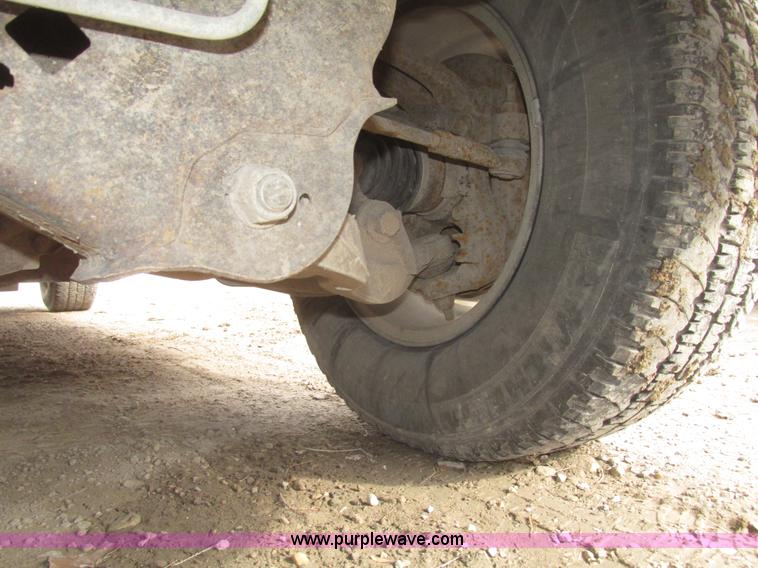 image for item H4713 2005 Ford F150 XLT SuperCrew pickup truck