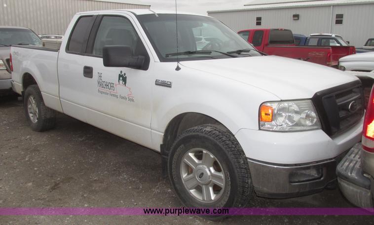 image for item H4714 2004 Ford F150 XLT SuperCab pickup truck