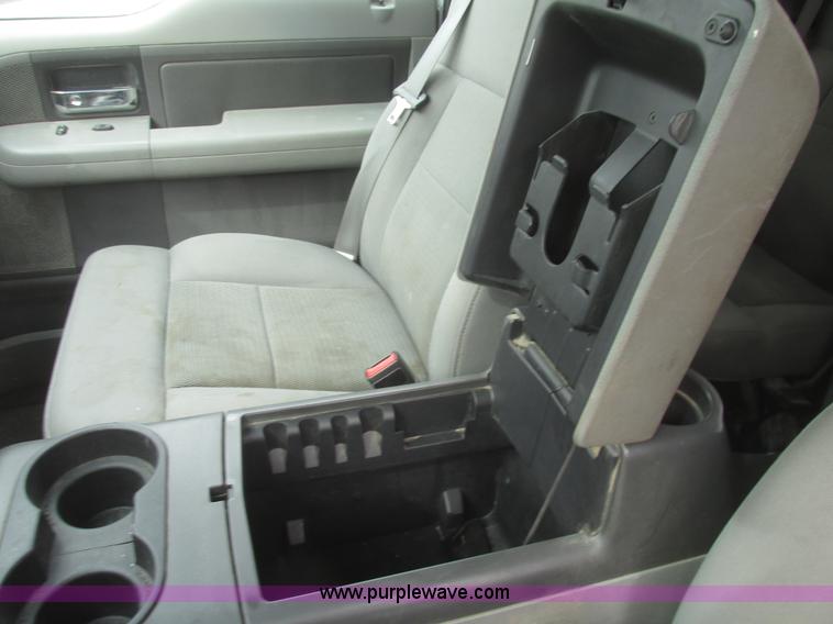 image for item H4714 2004 Ford F150 XLT SuperCab pickup truck