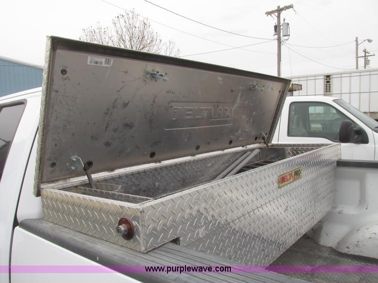image for item H4714 2004 Ford F150 XLT SuperCab pickup truck