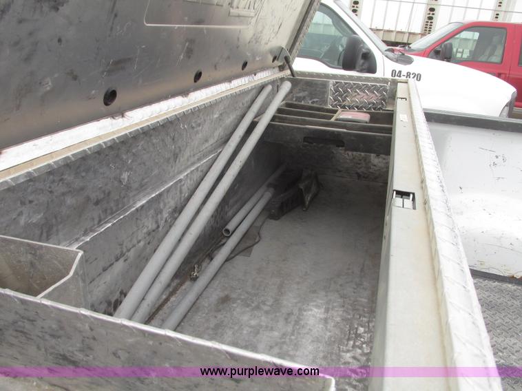 image for item H4714 2004 Ford F150 XLT SuperCab pickup truck