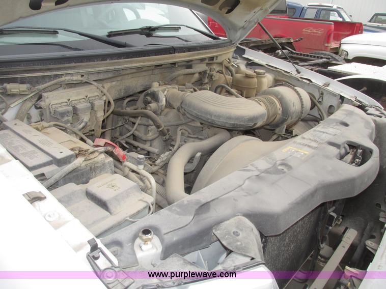 image for item H4714 2004 Ford F150 XLT SuperCab pickup truck