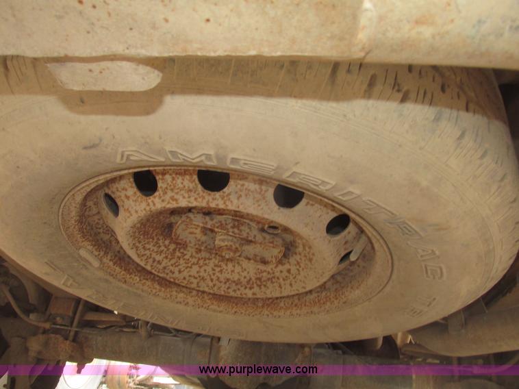 image for item H4714 2004 Ford F150 XLT SuperCab pickup truck