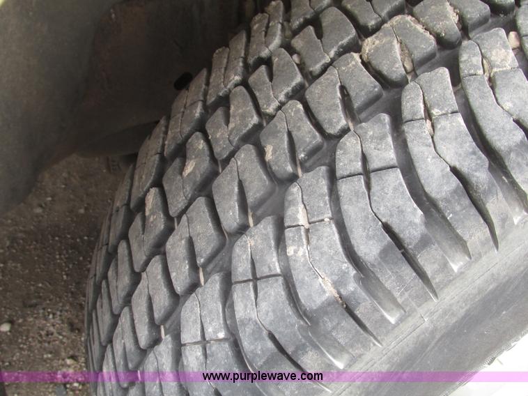 image for item H4714 2004 Ford F150 XLT SuperCab pickup truck