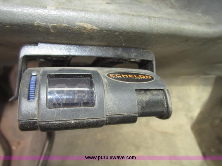 image for item H4716 2004 Ford F250 Super Duty XL pickup truck