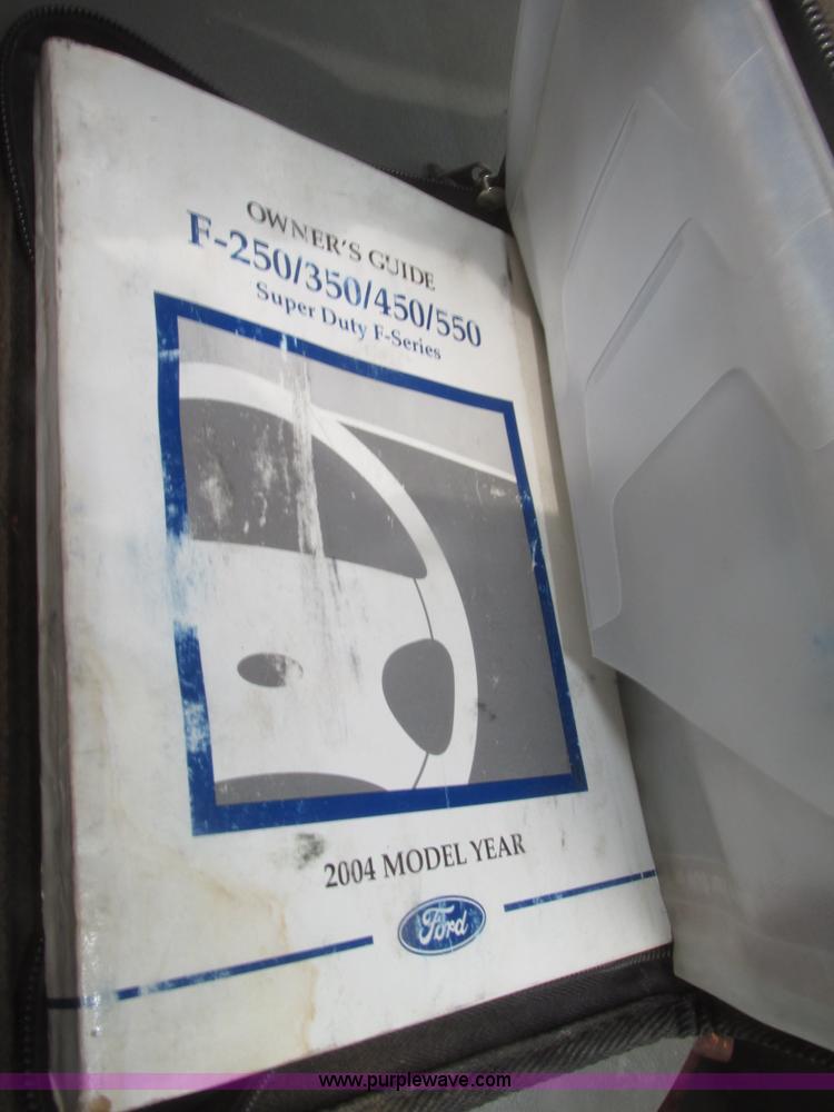 image for item H4716 2004 Ford F250 Super Duty XL pickup truck