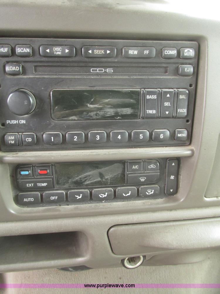 image for item H4717 2002 Ford Excursion Limited SUV