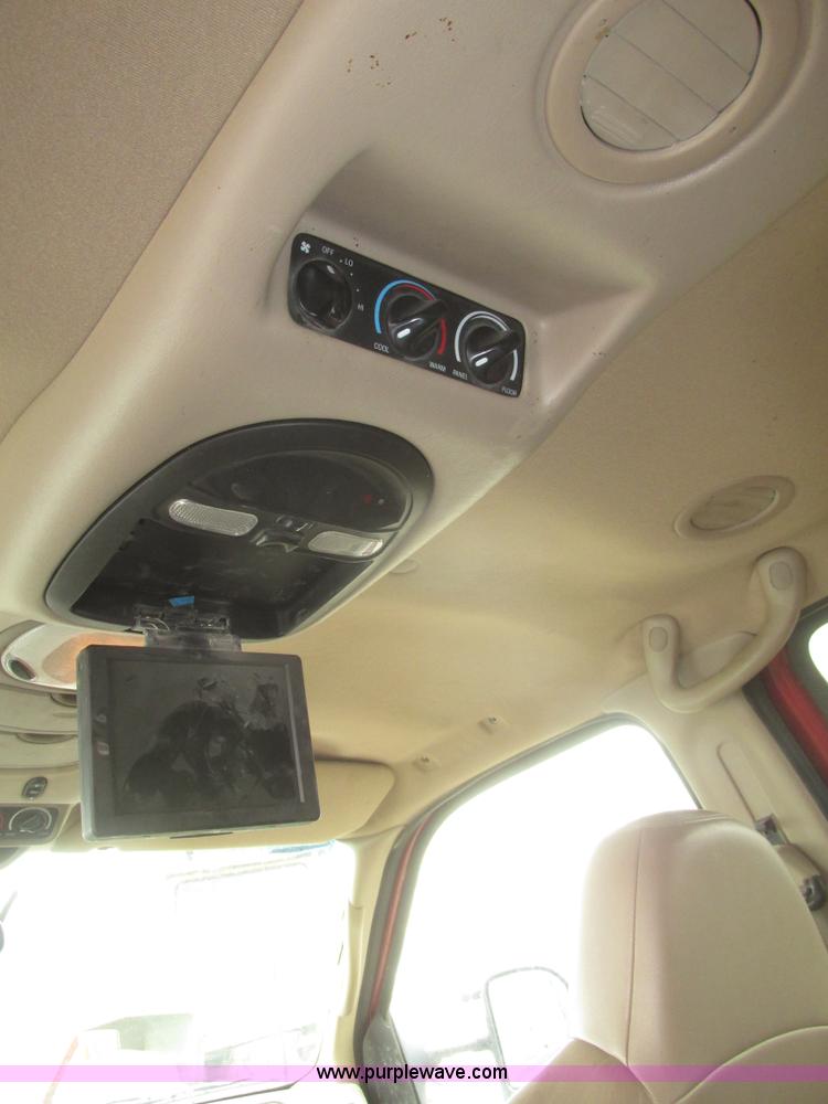 image for item H4717 2002 Ford Excursion Limited SUV