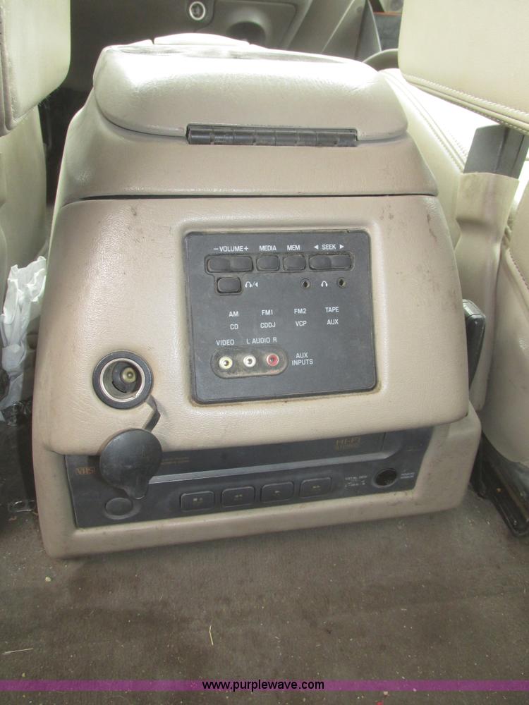 image for item H4717 2002 Ford Excursion Limited SUV