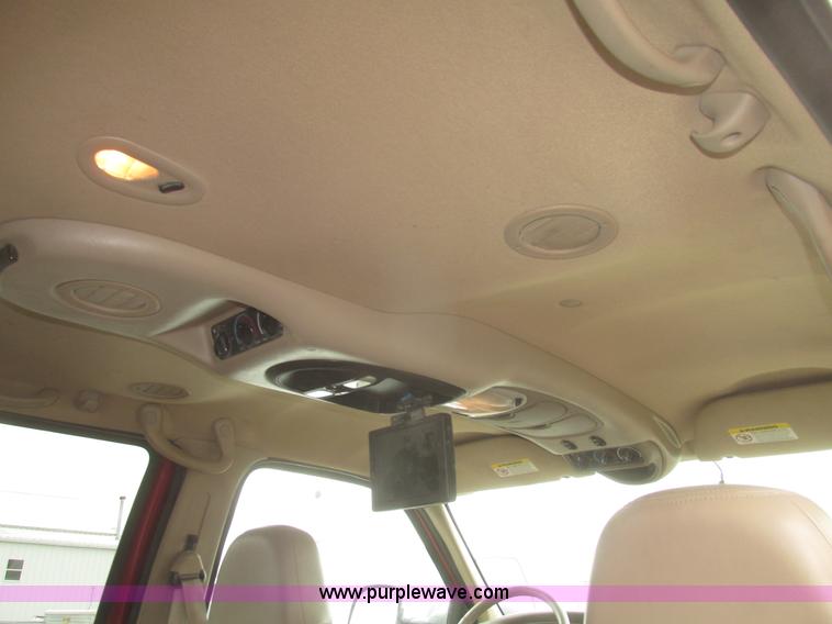 image for item H4717 2002 Ford Excursion Limited SUV