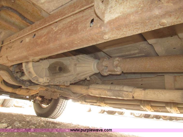 image for item H4717 2002 Ford Excursion Limited SUV