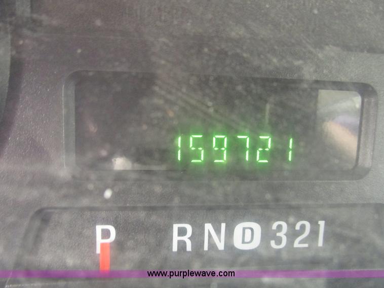 image for item H4718 2005 Ford F350 Super Duty XL SuperCab pickup truck