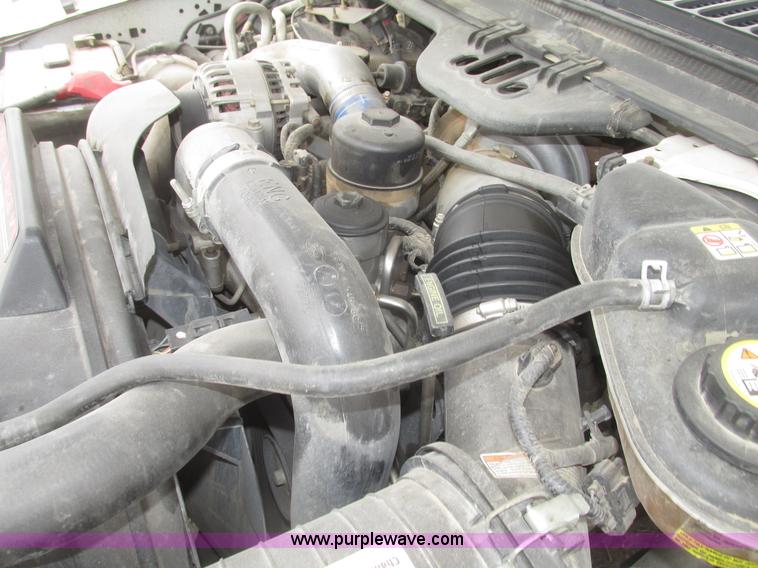 image for item H4718 2005 Ford F350 Super Duty XL SuperCab pickup truck