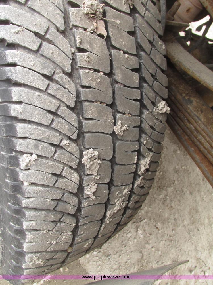 image for item H4718 2005 Ford F350 Super Duty XL SuperCab pickup truck