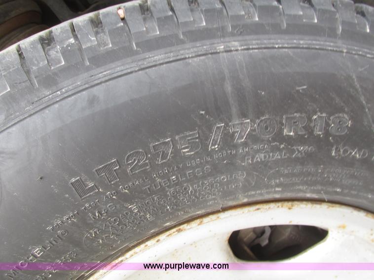 image for item H4718 2005 Ford F350 Super Duty XL SuperCab pickup truck