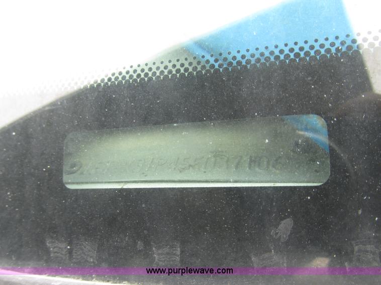 image for item H4718 2005 Ford F350 Super Duty XL SuperCab pickup truck