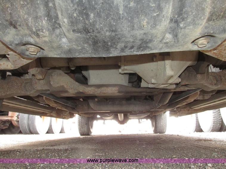 image for item H4725 2003 Chevrolet Silverado 1500 LS Ext. cab pickup truck