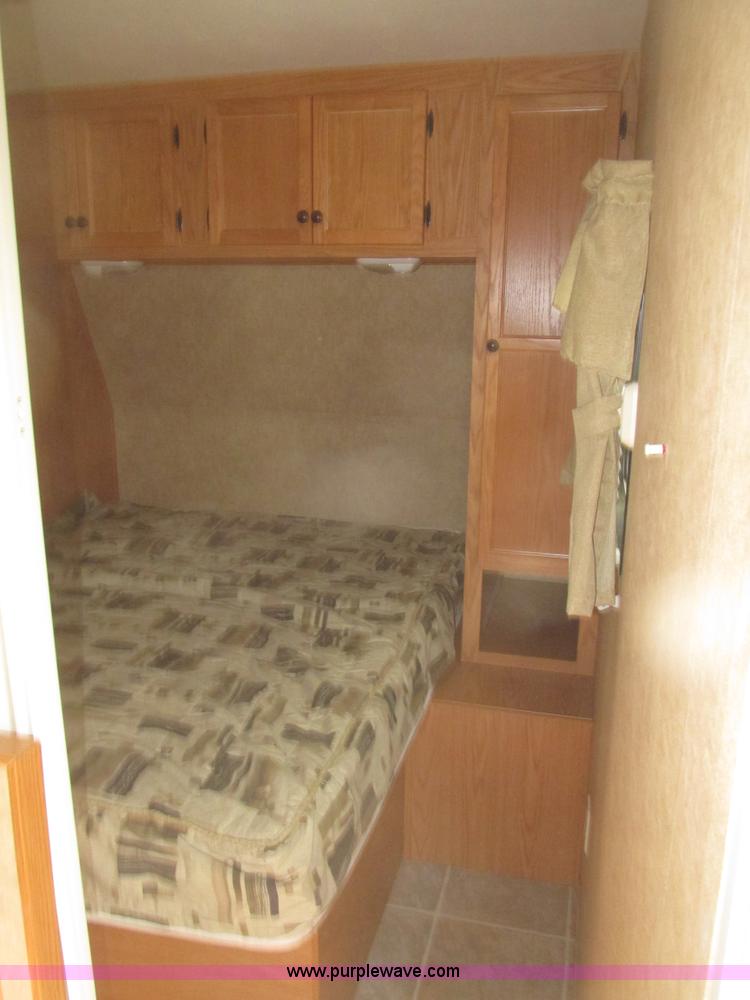 image for item H4731 2011 Heartland Trail Runner 22 camper