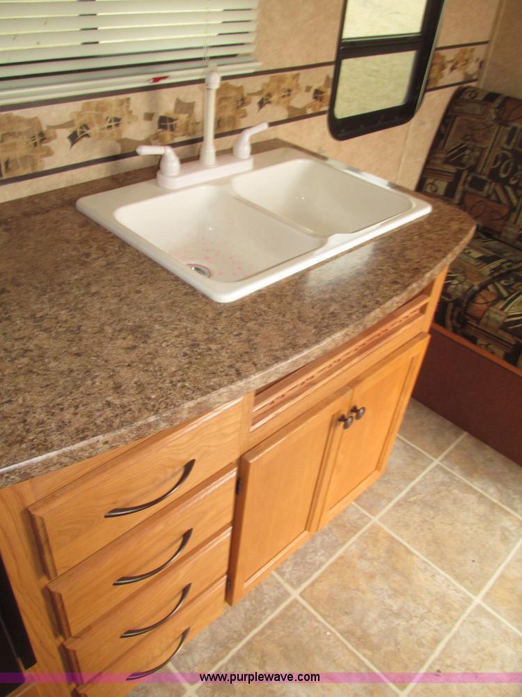 image for item H4731 2011 Heartland Trail Runner 22 camper