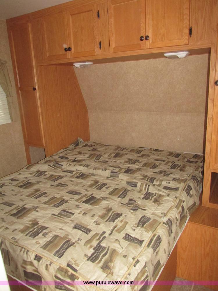 image for item H4731 2011 Heartland Trail Runner 22 camper