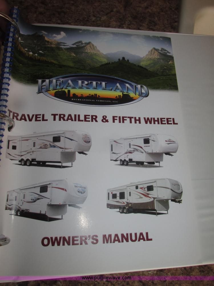 image for item H4731 2011 Heartland Trail Runner 22 camper