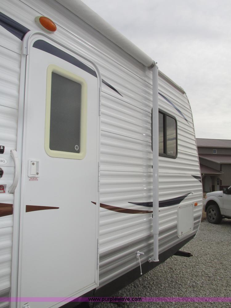 image for item H4731 2011 Heartland Trail Runner 22 camper