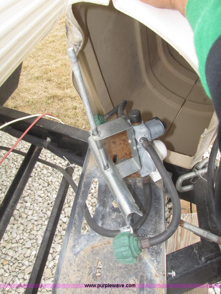 image for item H4731 2011 Heartland Trail Runner 22 camper