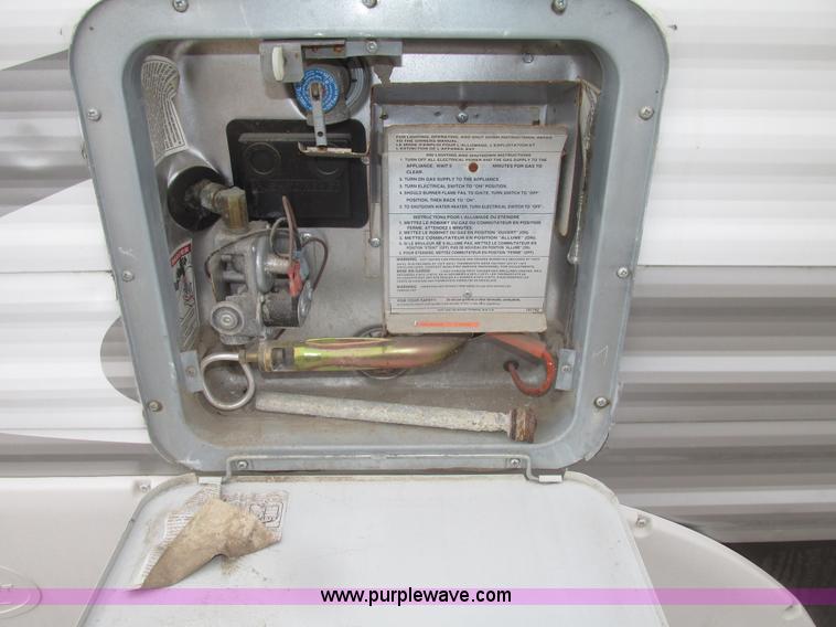 image for item H4731 2011 Heartland Trail Runner 22 camper