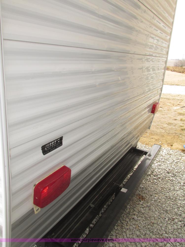 image for item H4731 2011 Heartland Trail Runner 22 camper