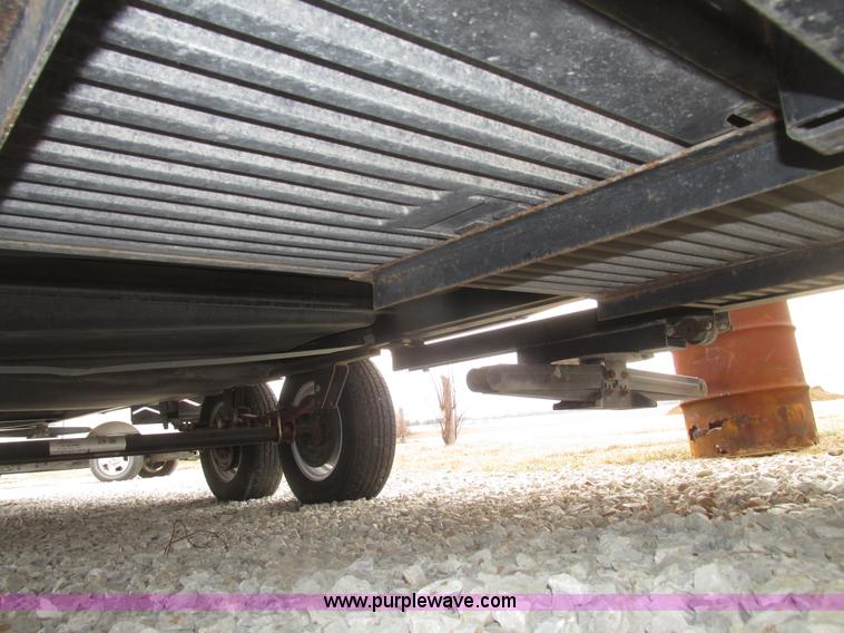 image for item H4731 2011 Heartland Trail Runner 22 camper