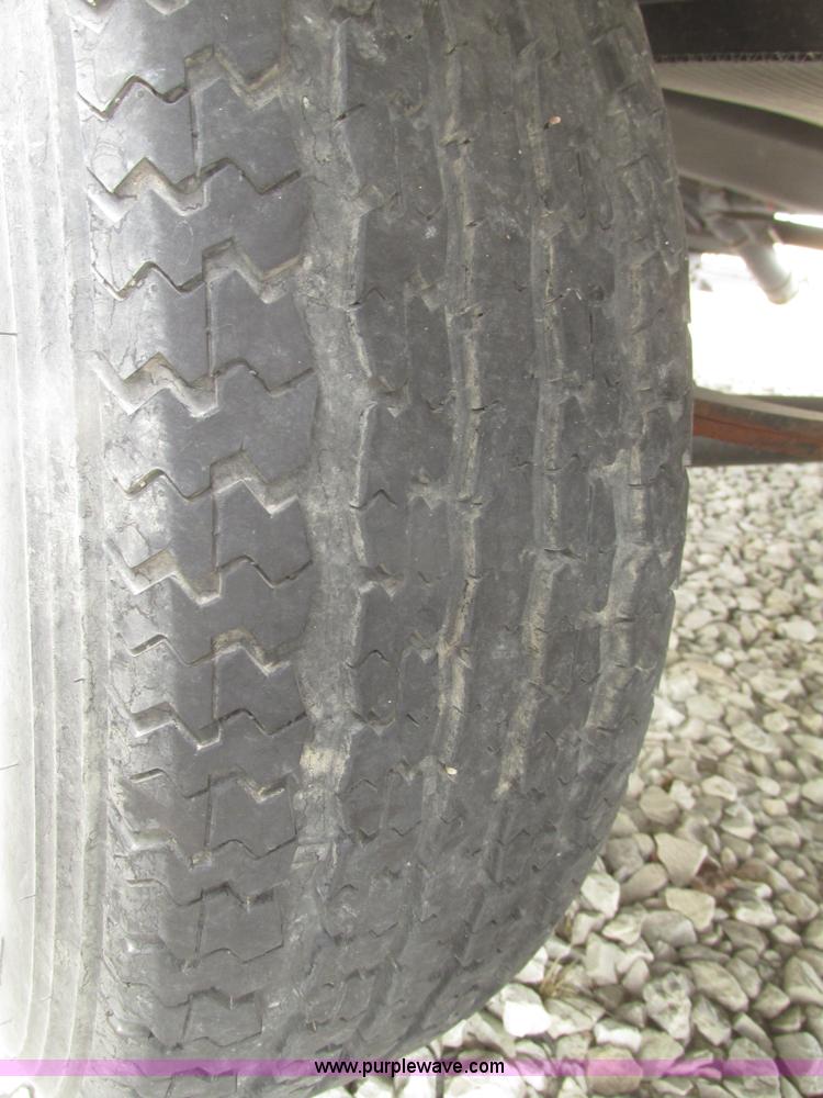 image for item H4731 2011 Heartland Trail Runner 22 camper