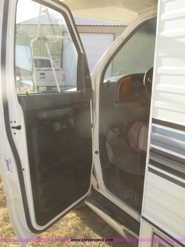 image for item H4735 1993 Ford Econoline E350 Dutchman 30' RV