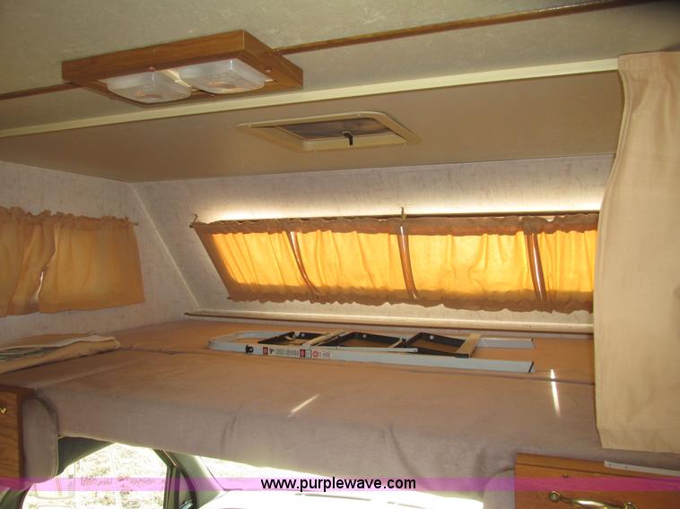 image for item H4735 1993 Ford Econoline E350 Dutchman 30' RV