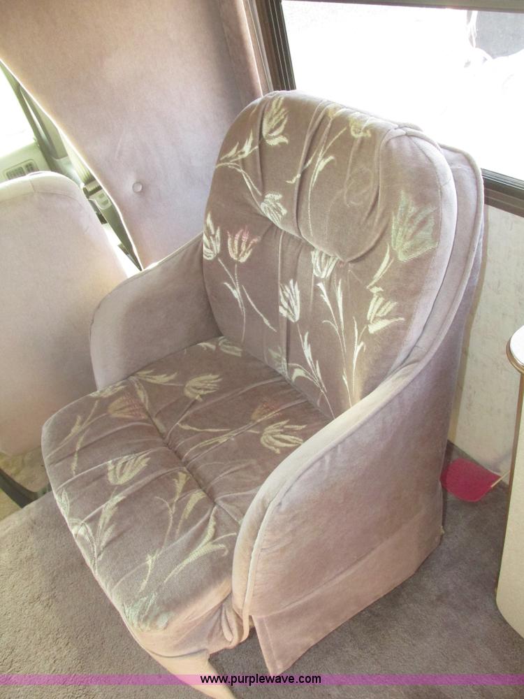 image for item H4735 1993 Ford Econoline E350 Dutchman 30' RV