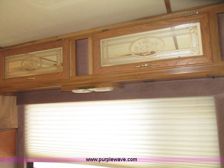 image for item H4735 1993 Ford Econoline E350 Dutchman 30' RV