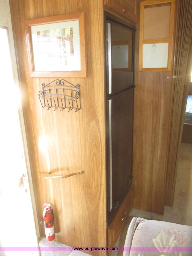 image for item H4735 1993 Ford Econoline E350 Dutchman 30' RV