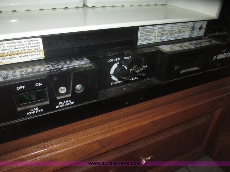 image for item H4735 1993 Ford Econoline E350 Dutchman 30' RV