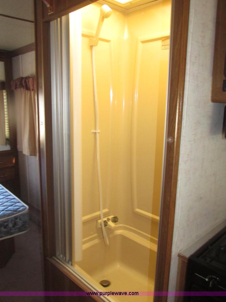 image for item H4735 1993 Ford Econoline E350 Dutchman 30' RV