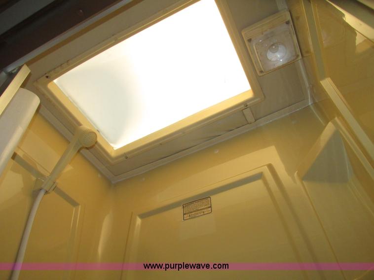 image for item H4735 1993 Ford Econoline E350 Dutchman 30' RV