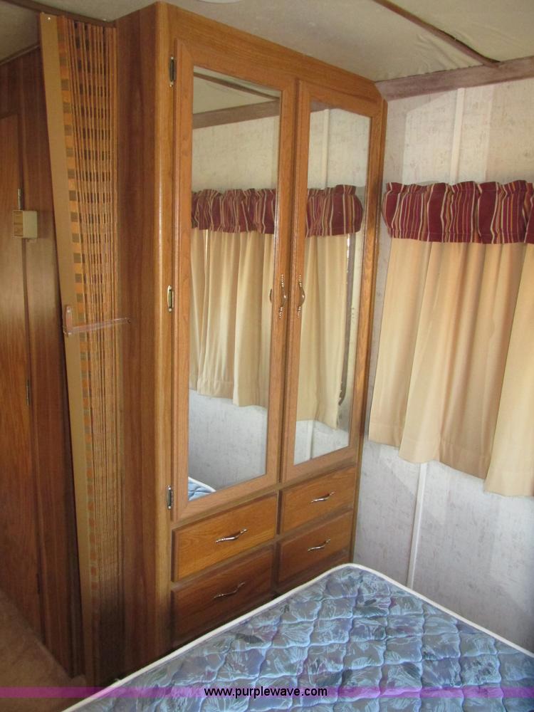 image for item H4735 1993 Ford Econoline E350 Dutchman 30' RV