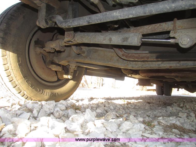 image for item H4735 1993 Ford Econoline E350 Dutchman 30' RV