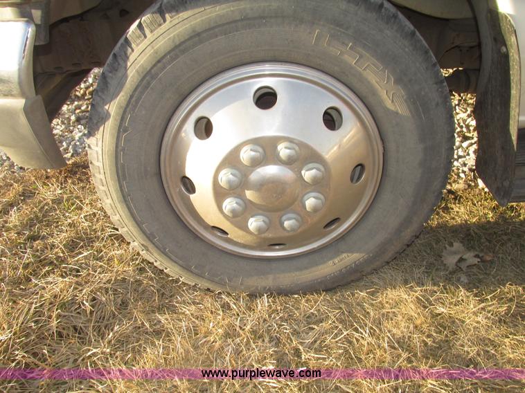 image for item H4735 1993 Ford Econoline E350 Dutchman 30' RV