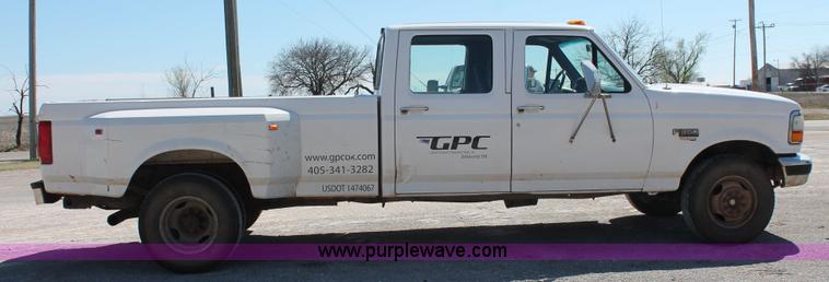 image for item H5868 1997 Ford F350 XLT Crew Cab pickup truck