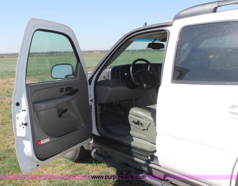 image for item H5875 2006 Chevrolet Tahoe Z71 SUV