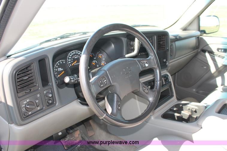 image for item H5875 2006 Chevrolet Tahoe Z71 SUV