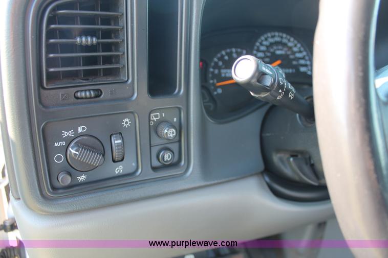 image for item H5875 2006 Chevrolet Tahoe Z71 SUV