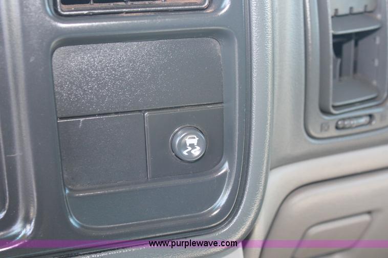 image for item H5875 2006 Chevrolet Tahoe Z71 SUV