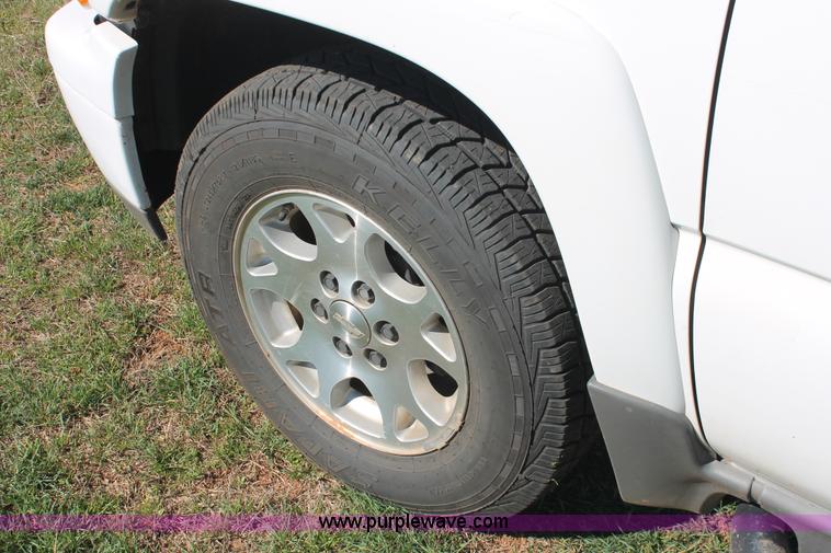 image for item H5875 2006 Chevrolet Tahoe Z71 SUV